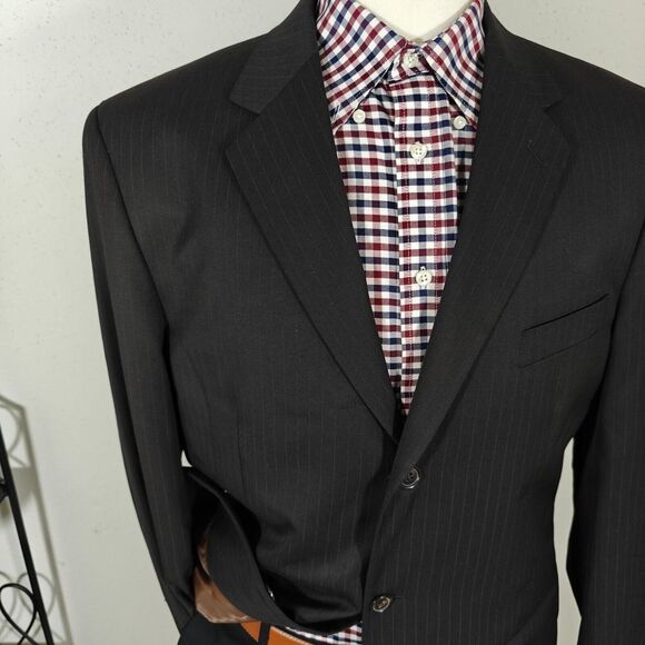 Van Heusen Men's 2PC Suit & Pant Brown Striped Poly Blend Size 42L / 34x32 - Picture 5 of 16